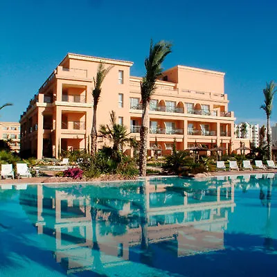 Golf Hotel